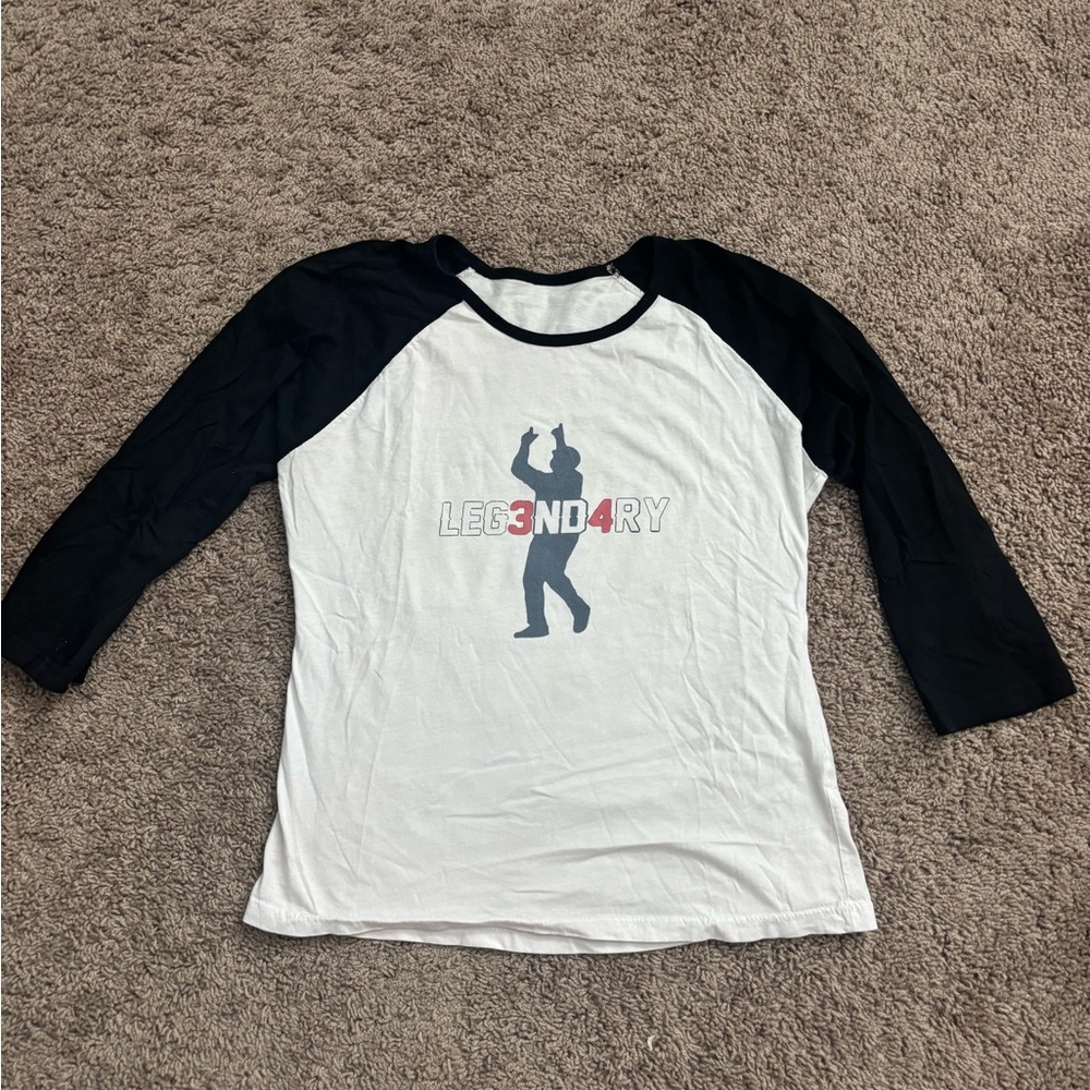 🌸 4 for $10 🌸 Red Sox Big Papi Legendary Graphic Baseball Tee